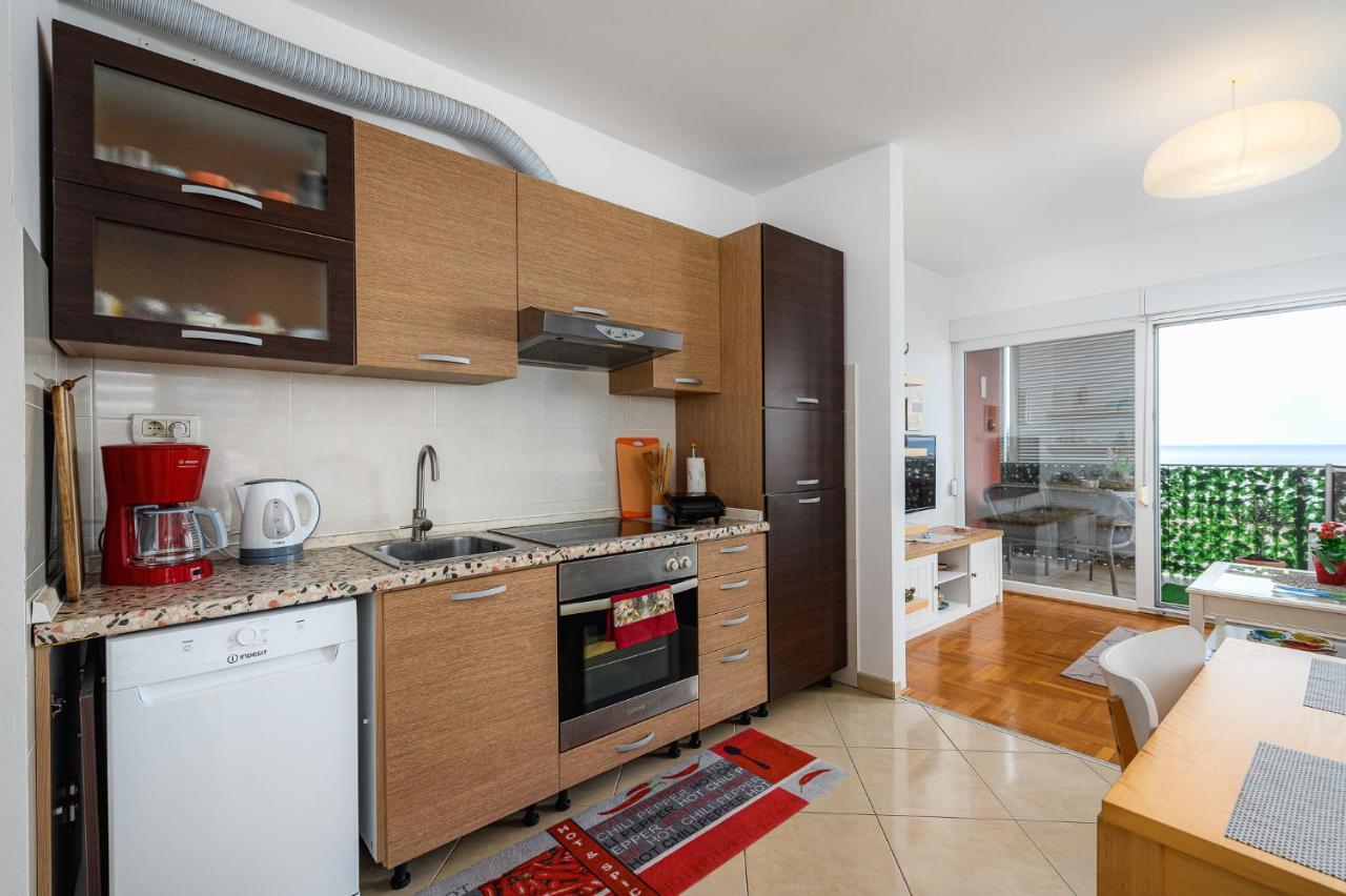 Apartment Ares 13 In Umag Center Екстер'єр фото