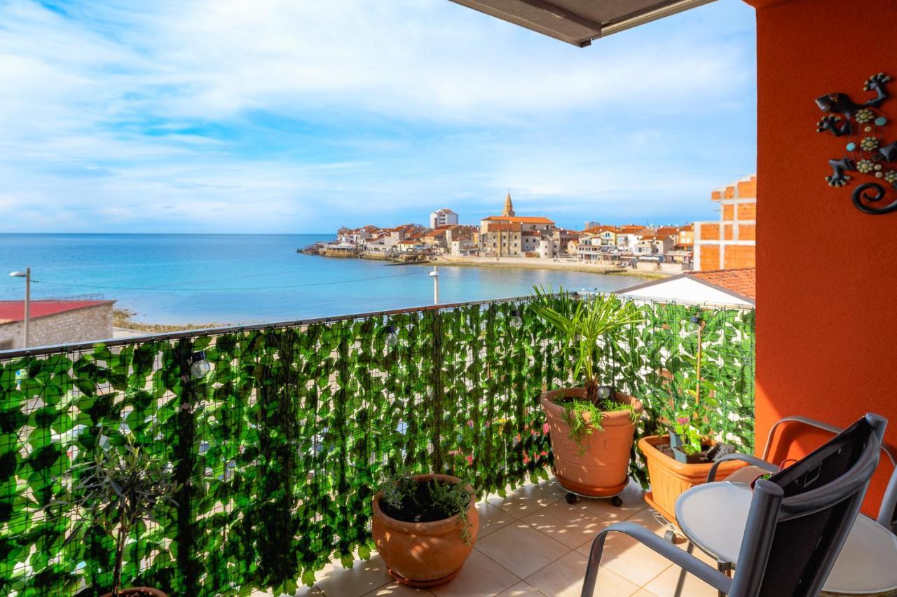 Apartment Ares 13 In Umag Center Екстер'єр фото